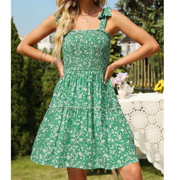 Green floral boho Mini Dress - Picture 2 of 6